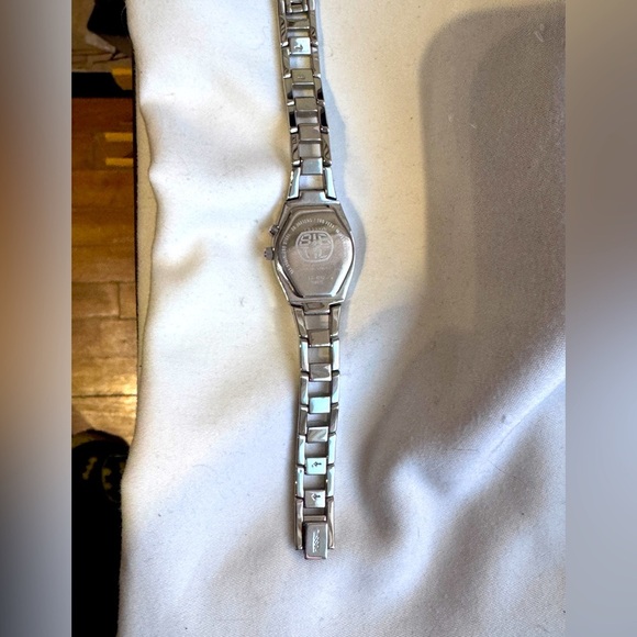 💜 Vintage Early 2000’s Fossil Kaleido Silver & Purple Beauty Watch💜 - Picture 14 of 16